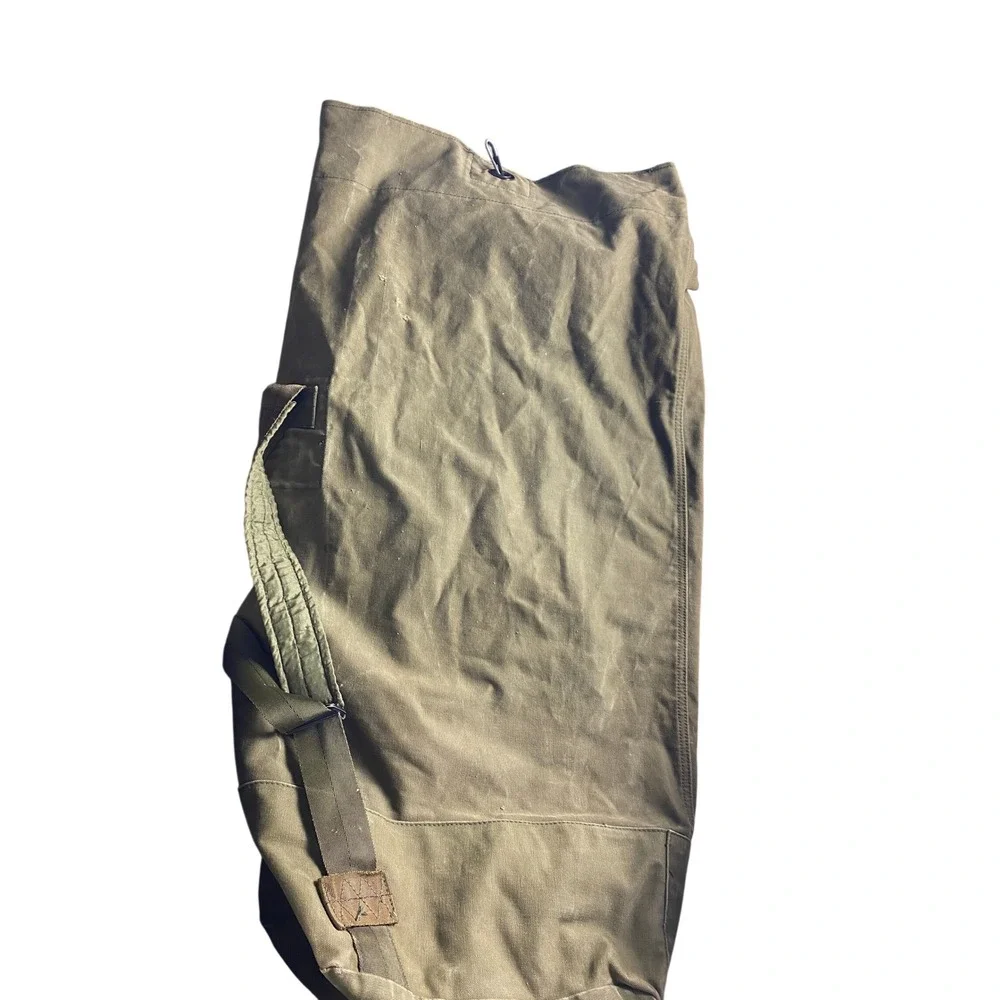 Vintage Olive Green Military Surplus Canvas Duffle Bag Heavy Duty Utility Sack